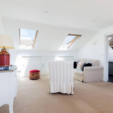 Spacious 3 Bedroom Flat With Terrace 런던 외부 사진